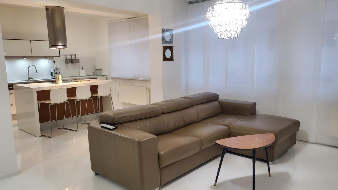 Apartman Julie Loket Bagian luar foto