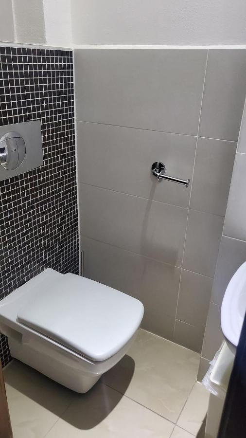 Apartman Julie Loket Bagian luar foto